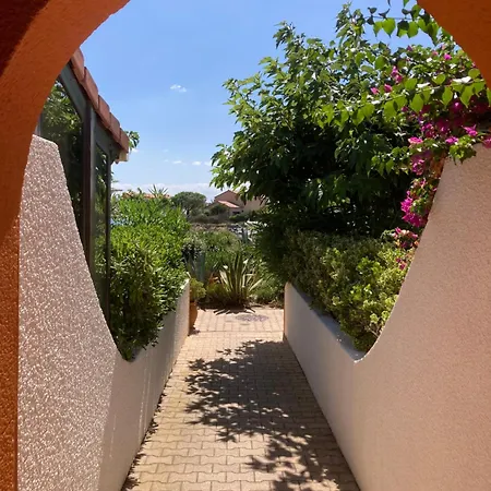 Maisons Du Holiday home
